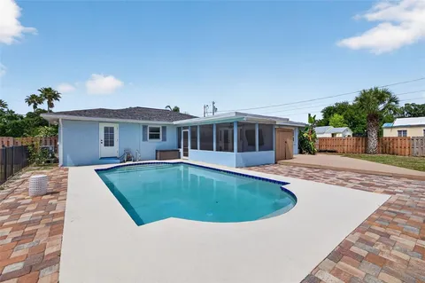 $629,000 | 1674 34th Avenue North, St. Petersburg, FL 33713