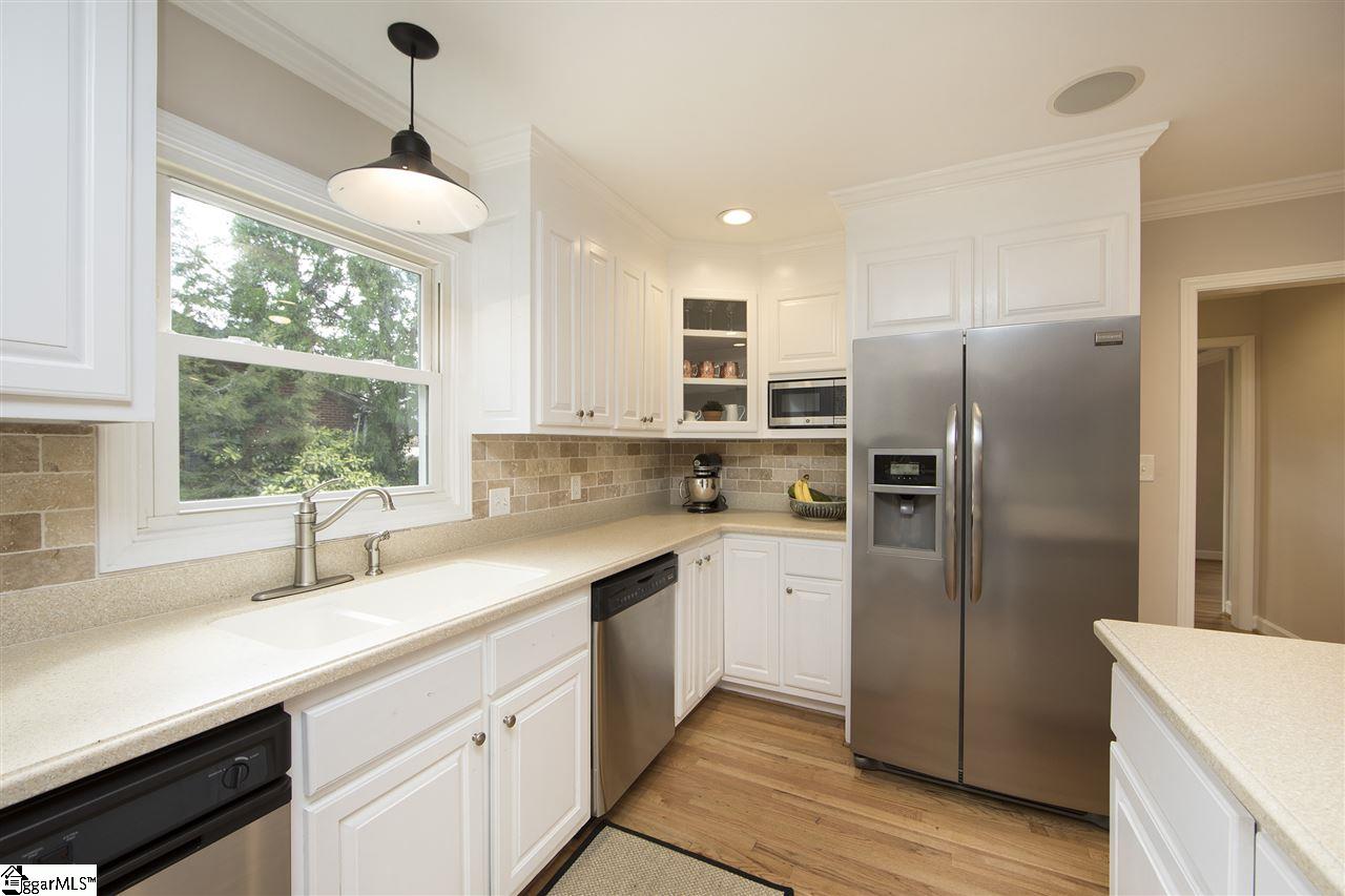 15 Isbell Lane Greenville, SC 29607 - Photo 12 of 36 Gallery Image 12
