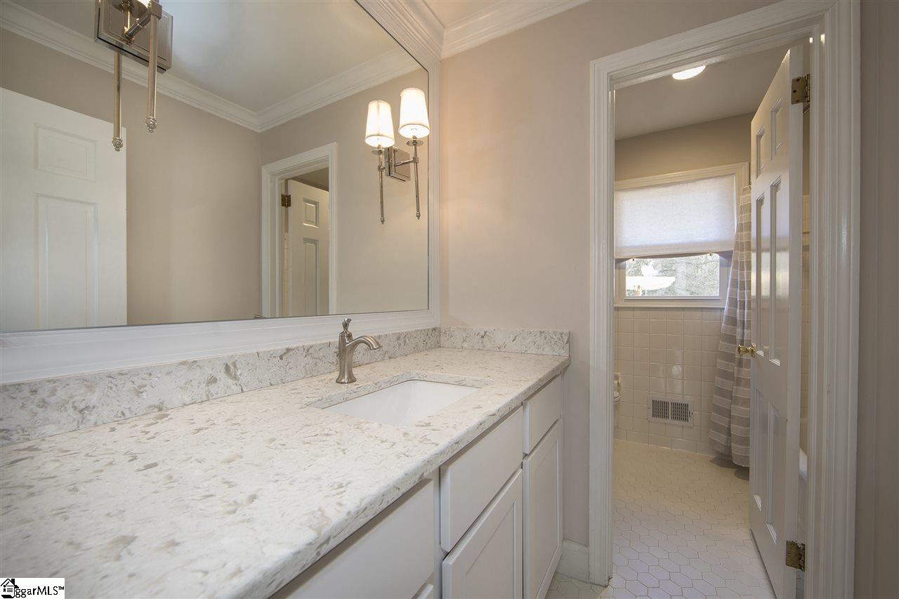 15 Isbell Lane Greenville, SC 29607 - Photo 33 of 36 Gallery Image 33
