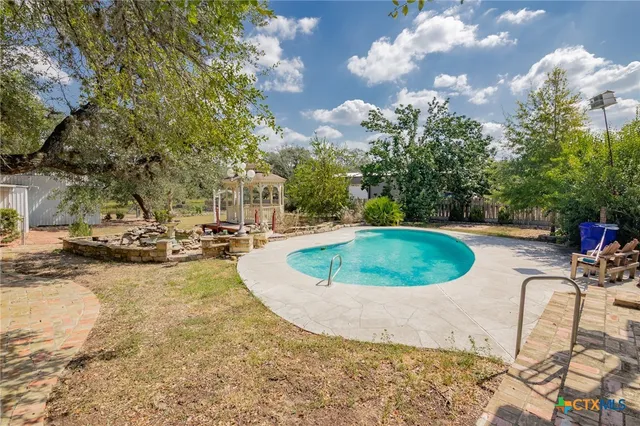 $650,000 | 1101 Clark Street, Yoakum, TX 77995