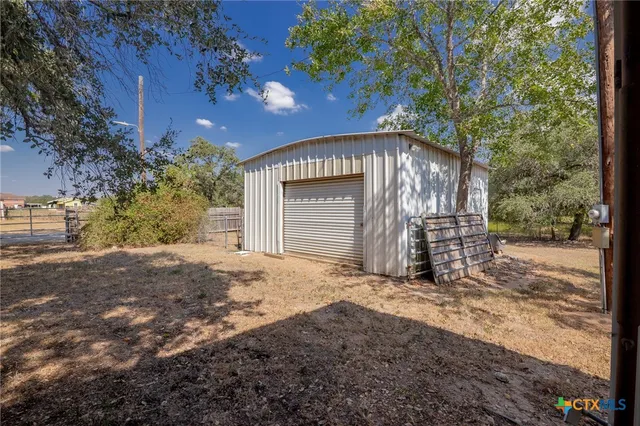 $650,000 | 1101 Clark Street, Yoakum, TX 77995