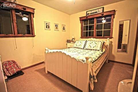 4154 East Coldwater Road Flint, MI 48506 - Photo 11 of 14 20429934-10.JPG