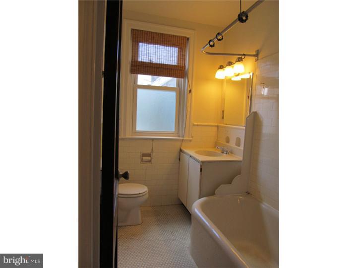 856 East Rittenhouse Street Philadelphia, PA 19138 - Photo 13 of 21 Bathroom