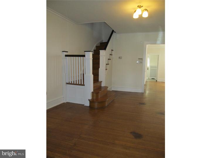 856 East Rittenhouse Street Philadelphia, PA 19138 - Photo 4 of 21 Living Room
