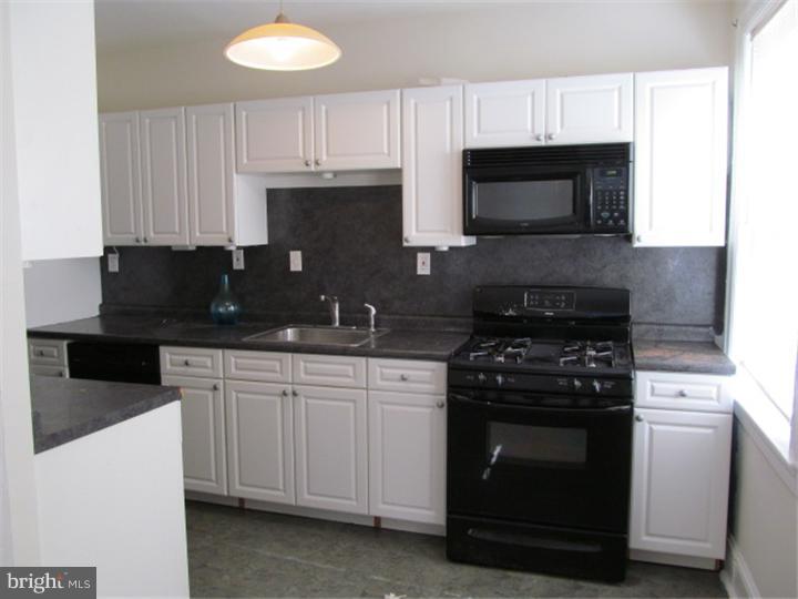 856 East Rittenhouse Street Philadelphia, PA 19138 - Photo 10 of 21 Kitchen