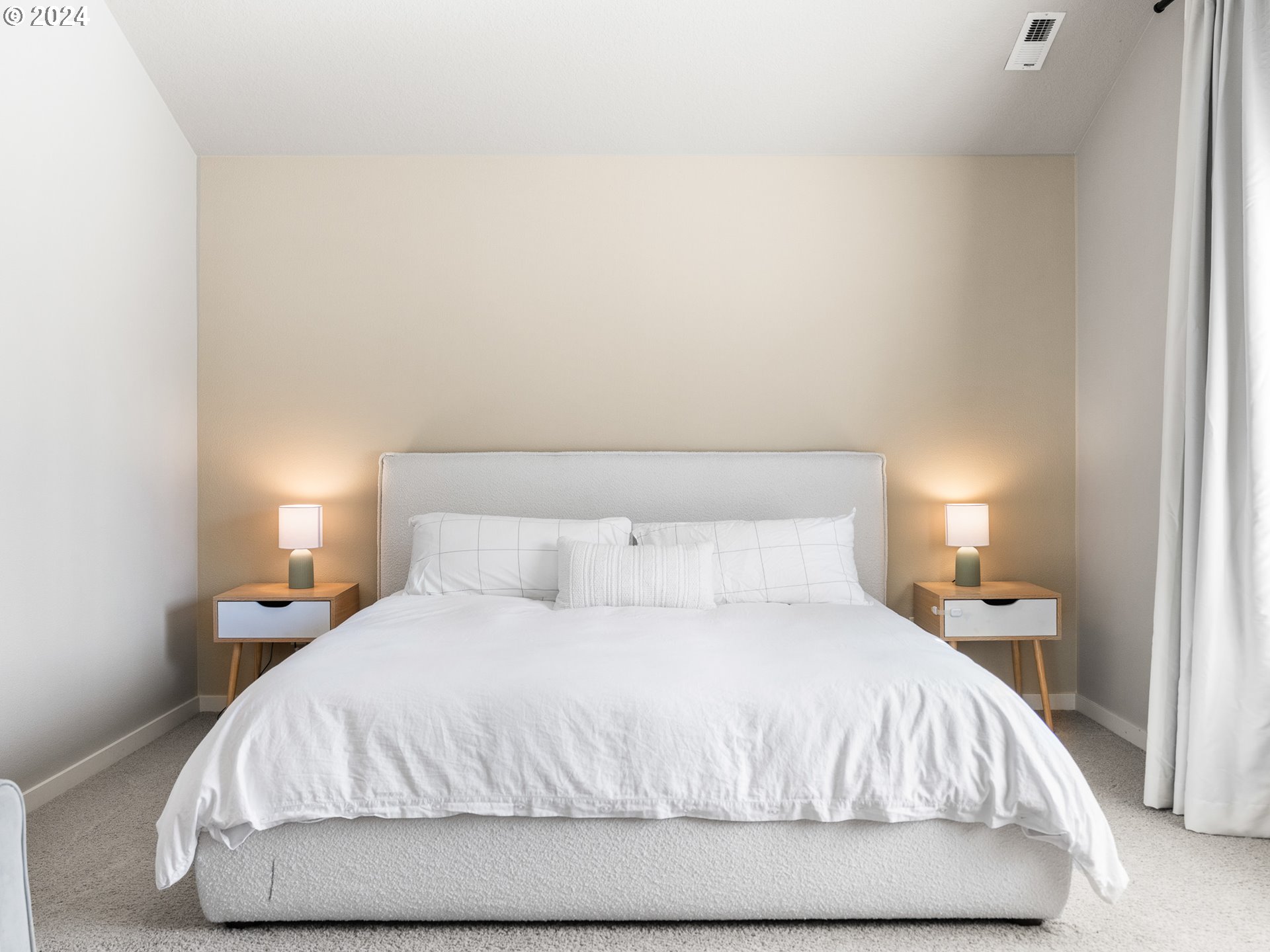 8938 Southwest Taylors Ferry Road Portland, OR 97223 - Photo 13 of 36 Bedroom, Owner's Suite