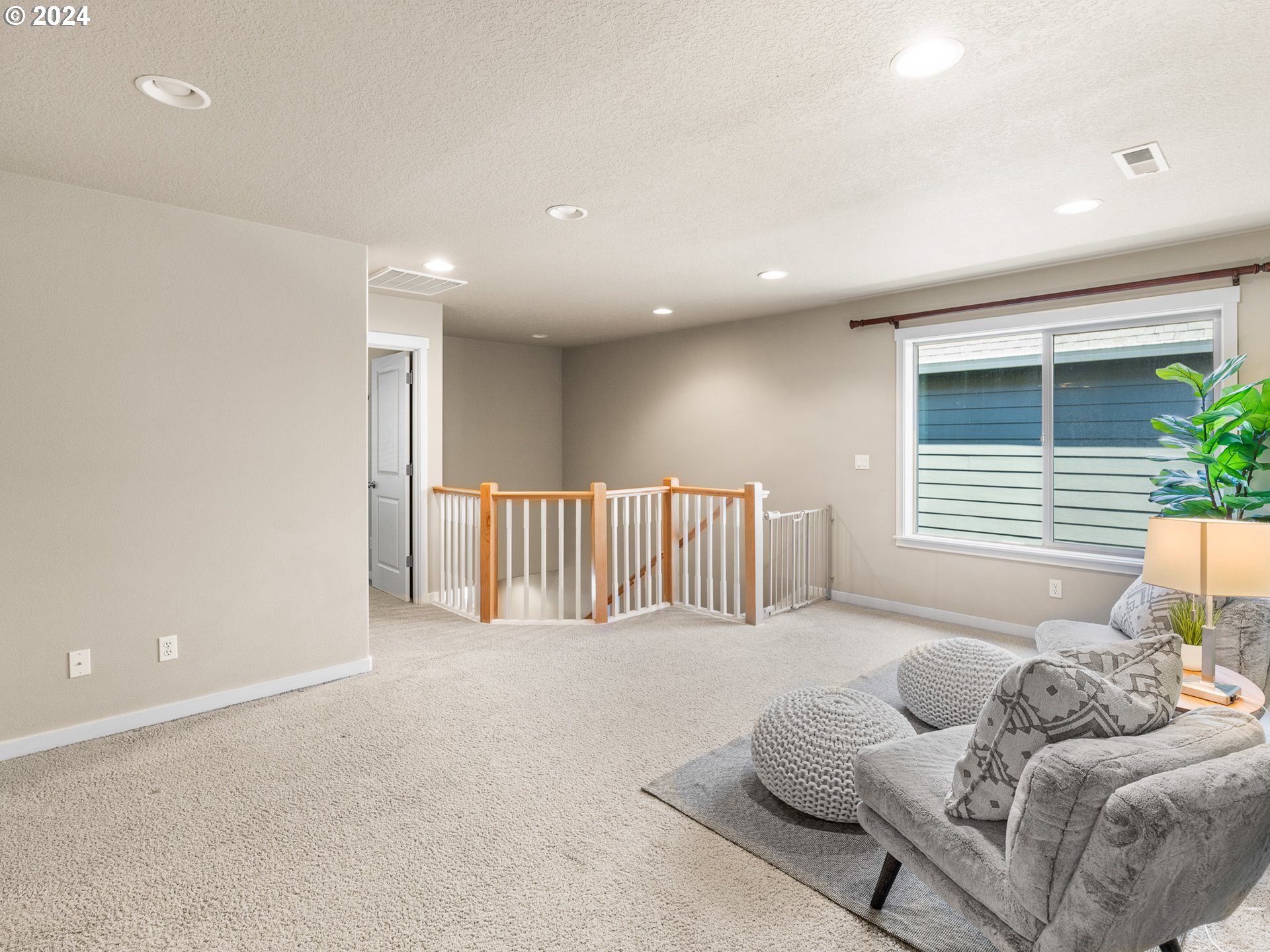 8938 Southwest Taylors Ferry Road Portland, OR 97223 - Photo 17 of 36 Bonus Room
