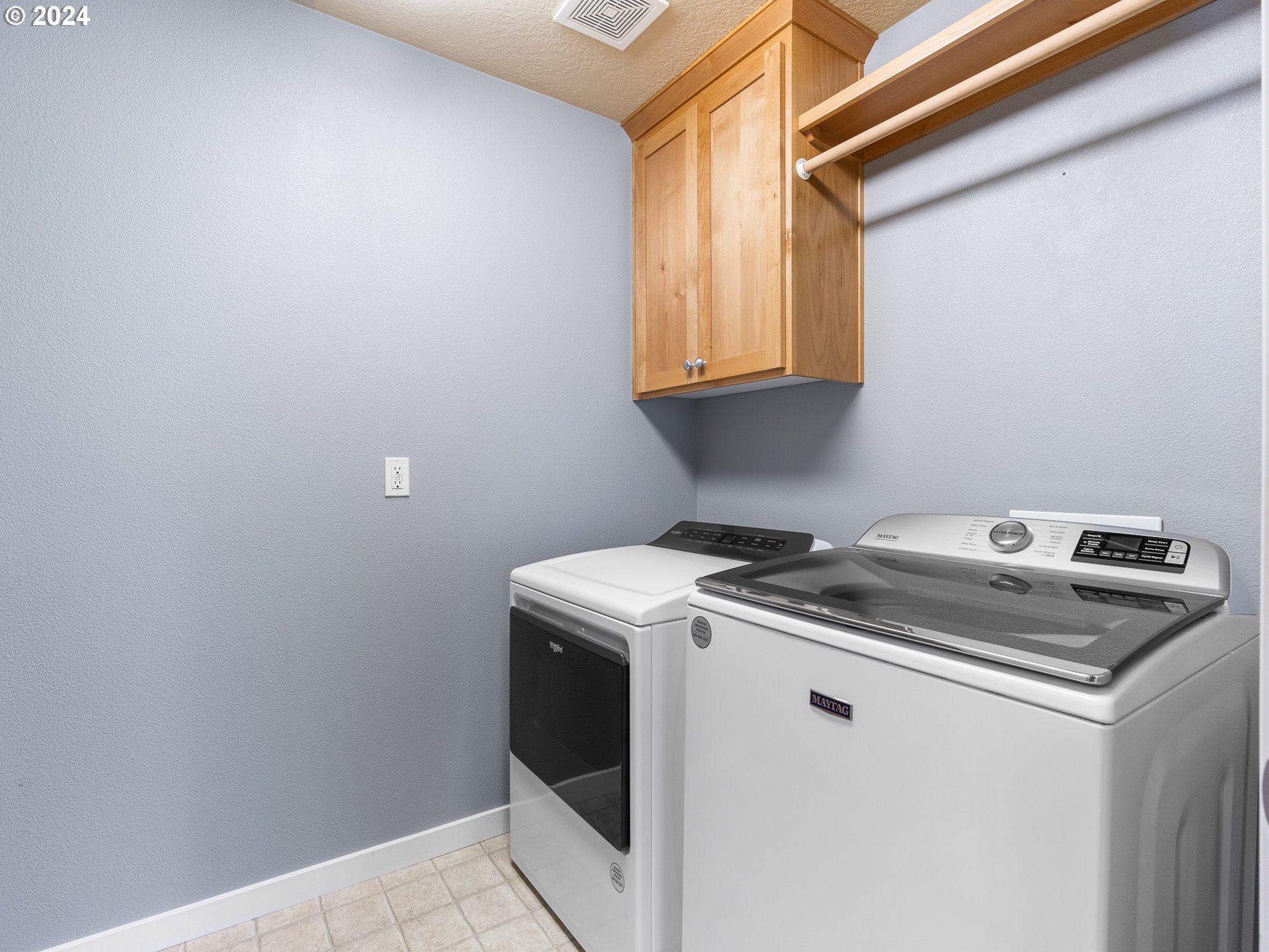 8938 Southwest Taylors Ferry Road Portland, OR 97223 - Photo 28 of 36 Laundry
