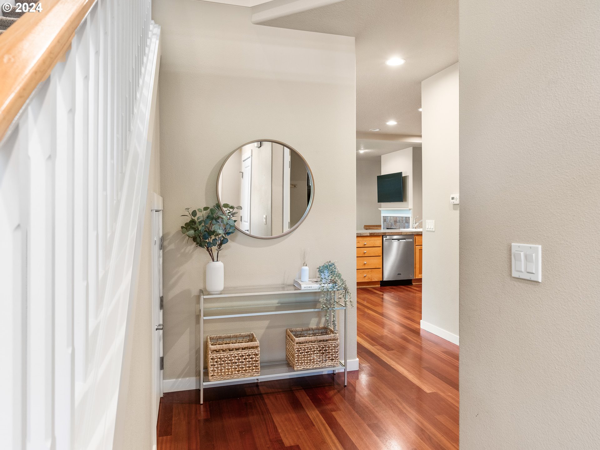 8938 Southwest Taylors Ferry Road Portland, OR 97223 - Photo 8 of 36 Gallery Image 8