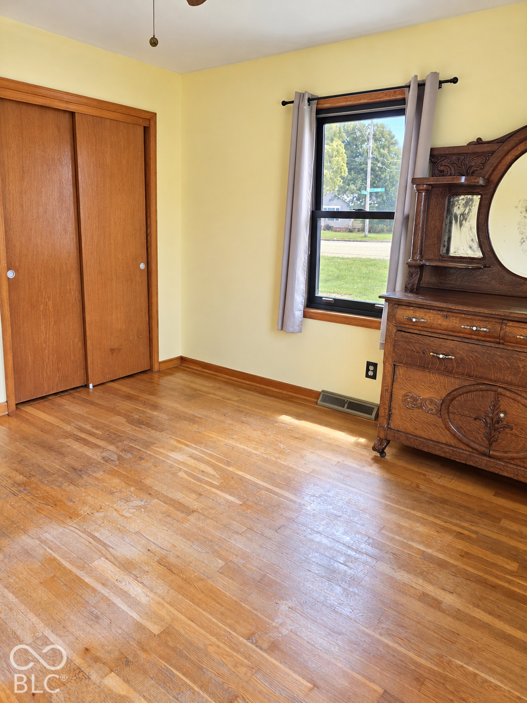 302 East Thompson Road Indianapolis, IN 46227 - Photo 10 of 19 Gallery Image 10