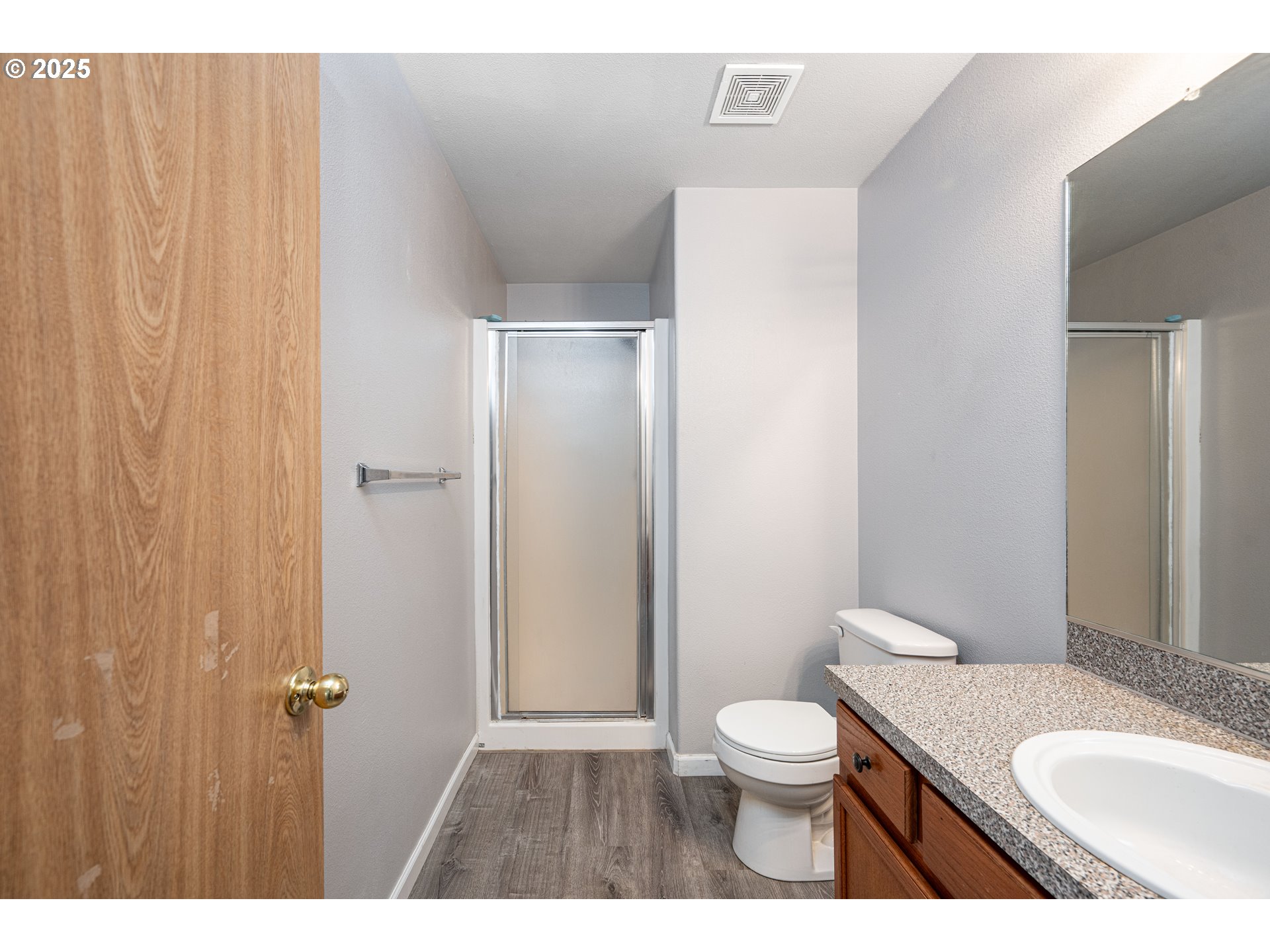 9132 Southeast Clinton Street Portland, OR 97266 - Photo 15 of 36