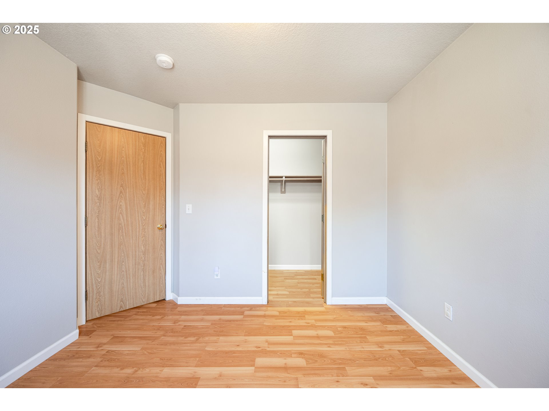 9132 Southeast Clinton Street Portland, OR 97266 - Photo 32 of 36
