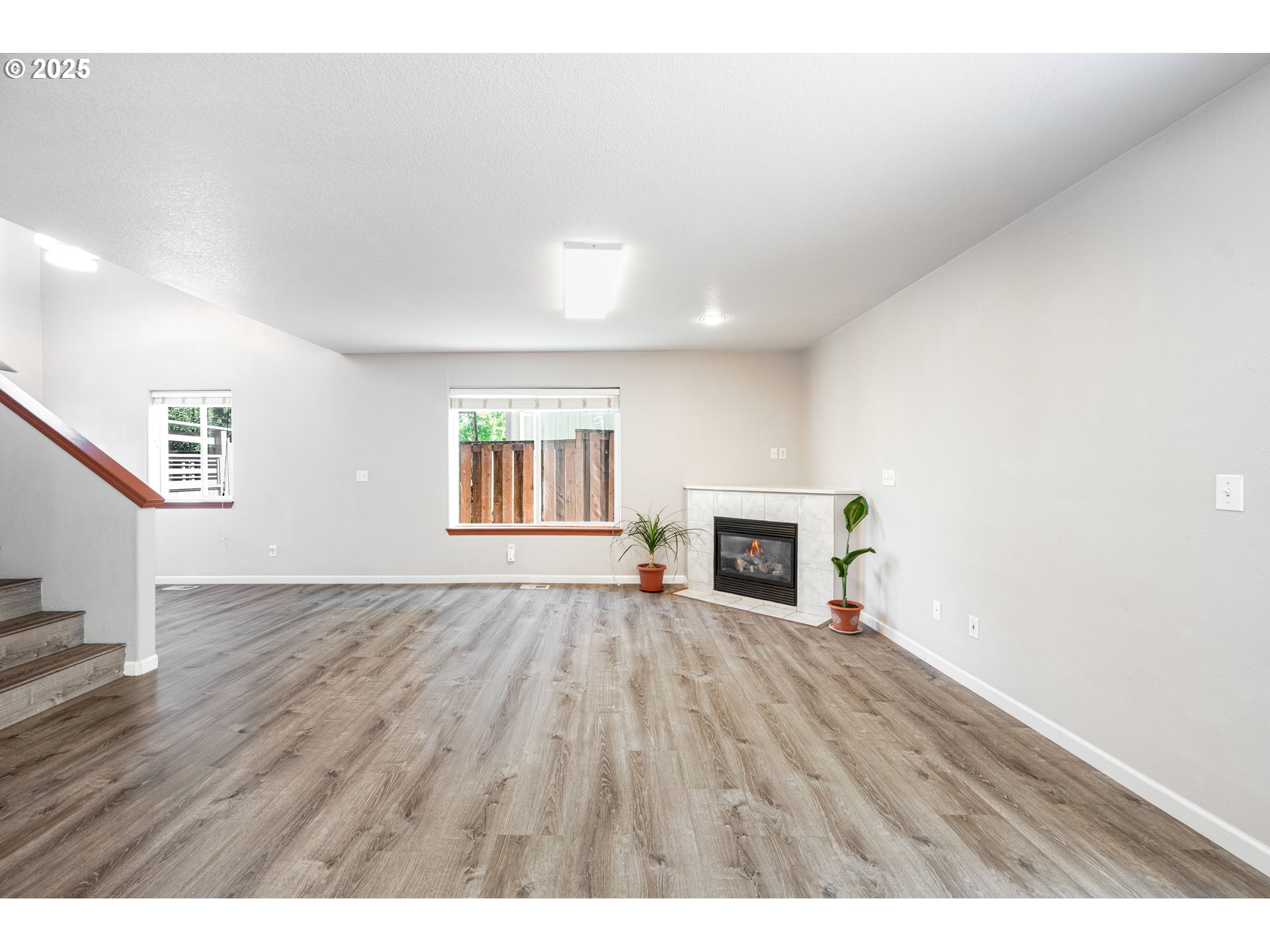 9132 Southeast Clinton Street Portland, OR 97266 - Photo 5 of 36