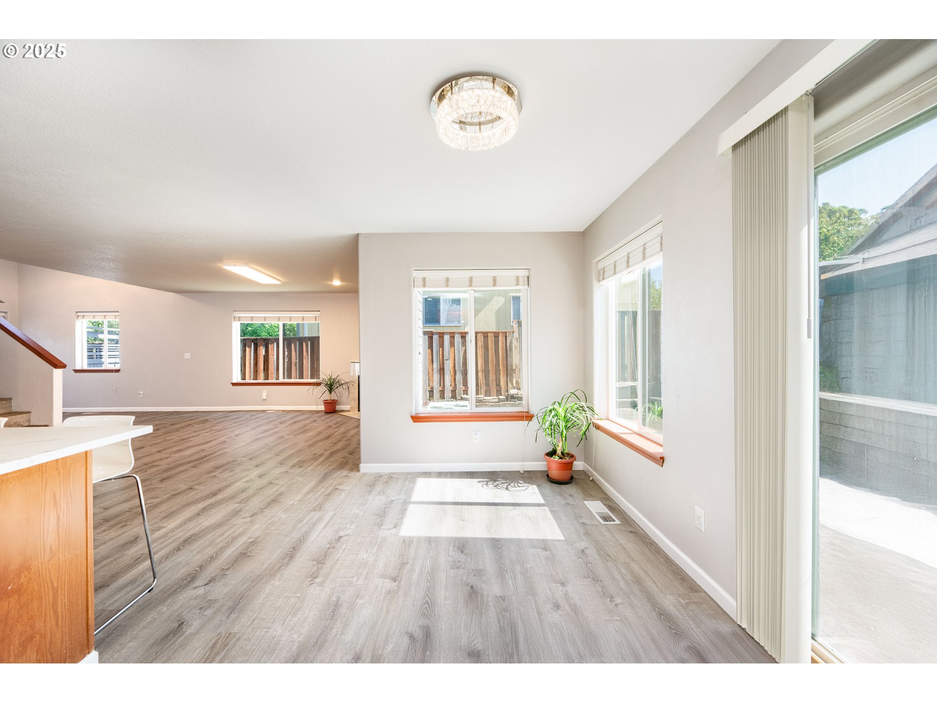 9132 Southeast Clinton Street Portland, OR 97266 - Photo 10 of 36