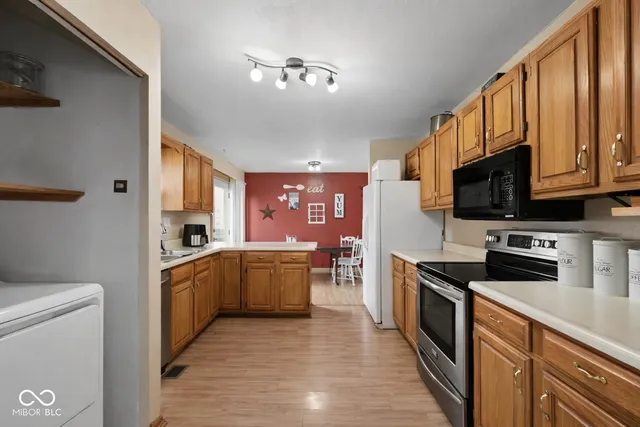 $179,900 | 1053 Private Road 660 North, Brazil, IN 47834