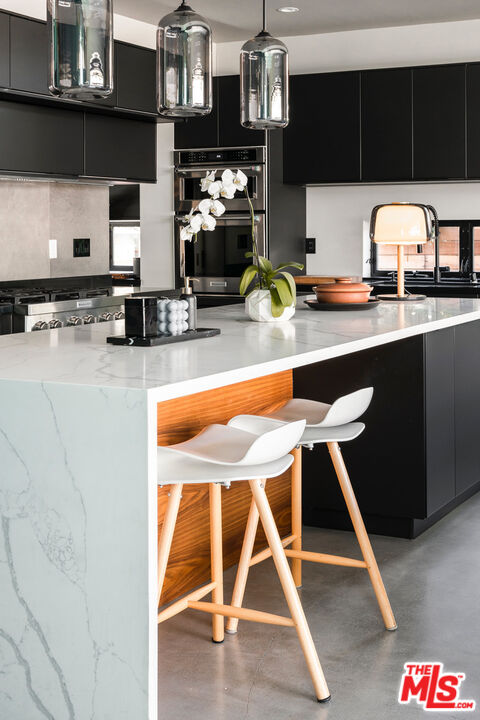 11409 Charnock Road Los Angeles, CA 90066 - Photo 8 of 25 Gallery Image 8