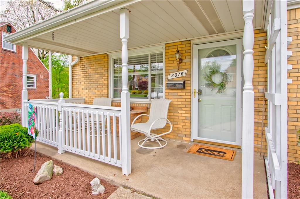 2076 Borland Road Pittsburgh, PA 15243 - Photo 2 of 24 Front porch