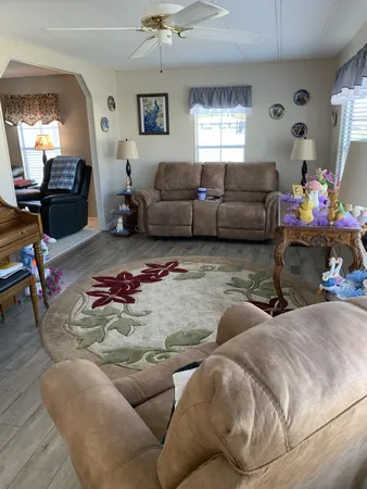 $89,500 | 10 Southeast Iberian Lane, Port St. Lucie, FL 34952