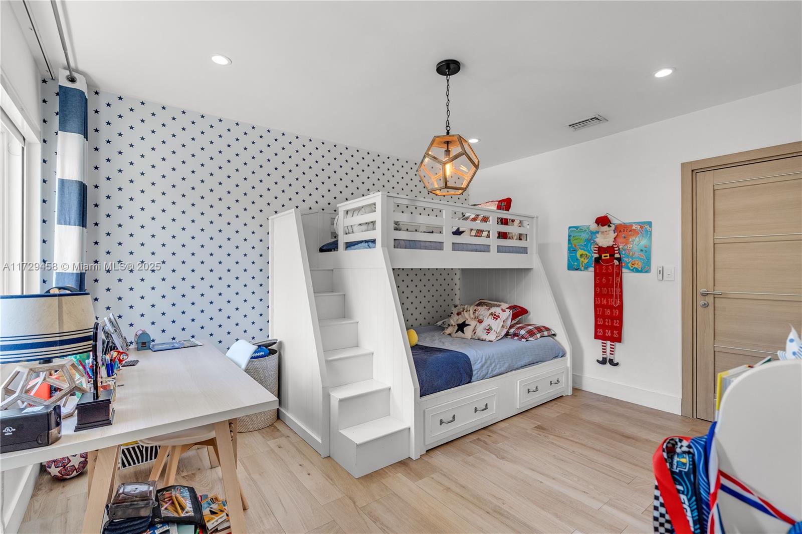 290 Shore Drive East Miami, FL 33133 - Photo 23 of 31