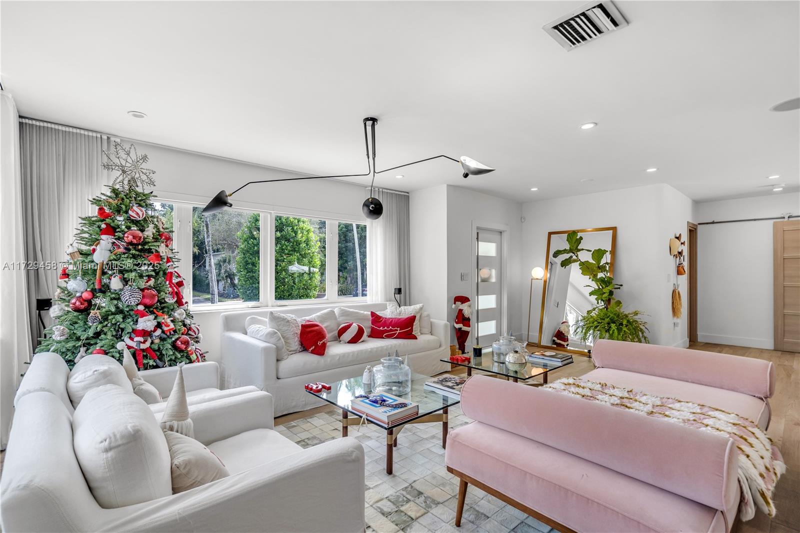 290 Shore Drive East Miami, FL 33133 - Photo 8 of 31