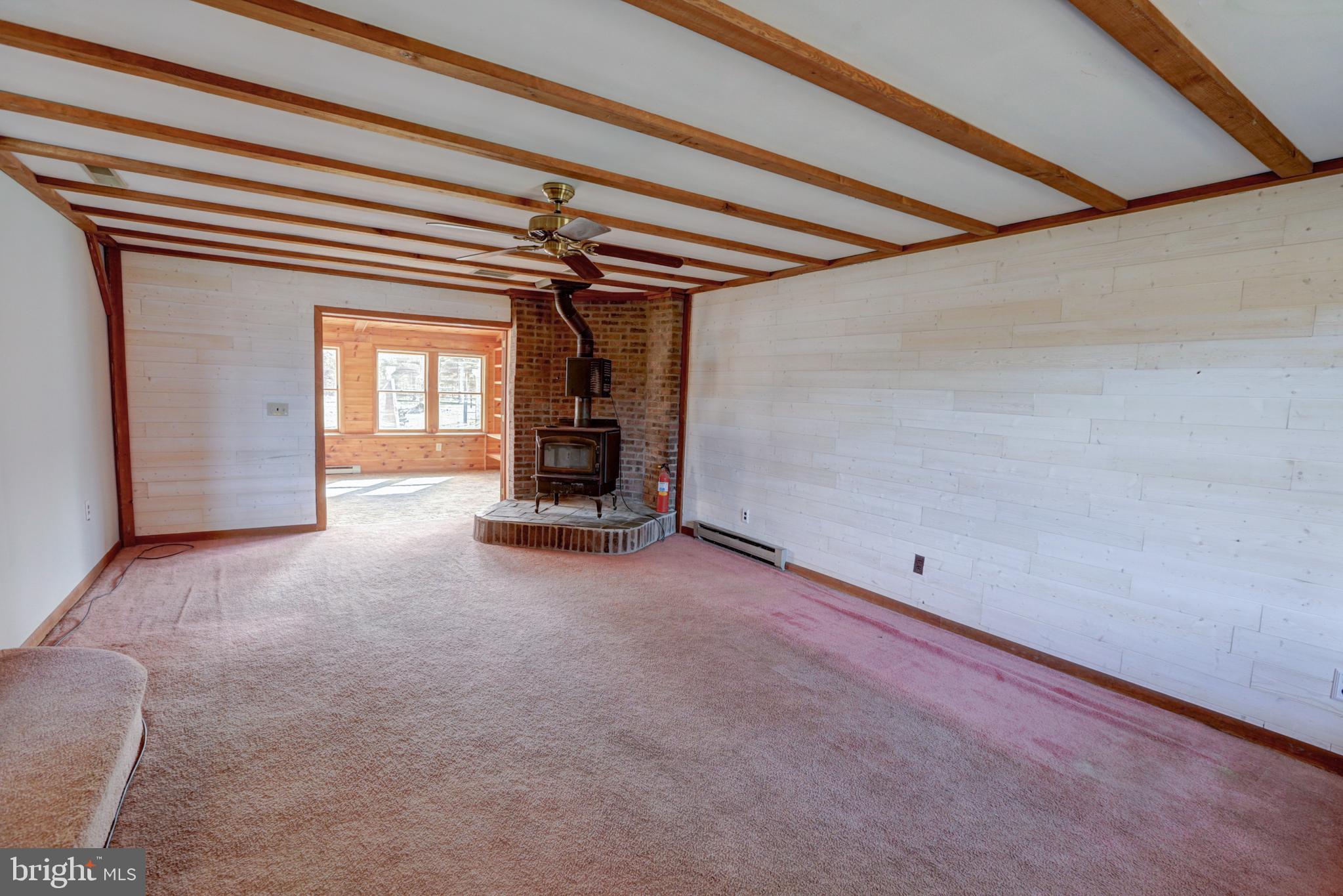 246 Union Church Road Townsend, DE 19734 - Photo 25 of 79 Living Room
