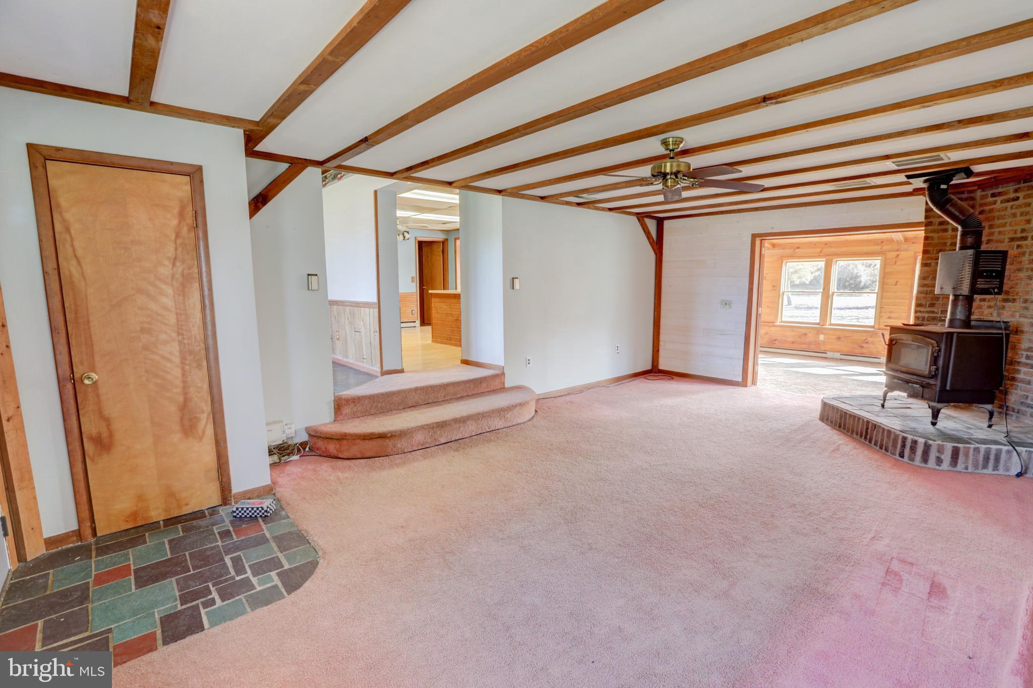 246 Union Church Road Townsend, DE 19734 - Photo 26 of 79 Living Room