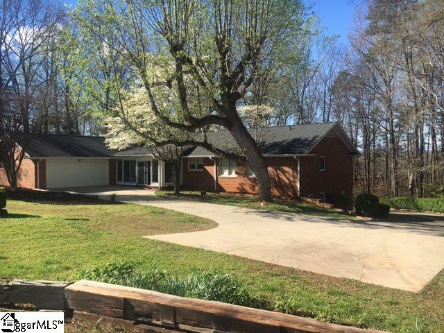 218 Blue Ridge Drive Travelers Rest, SC 29690 - Photo 2 of 31 Gallery Image 2