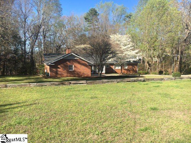 218 Blue Ridge Drive Travelers Rest, SC 29690 - Photo 3 of 31 Gallery Image 3