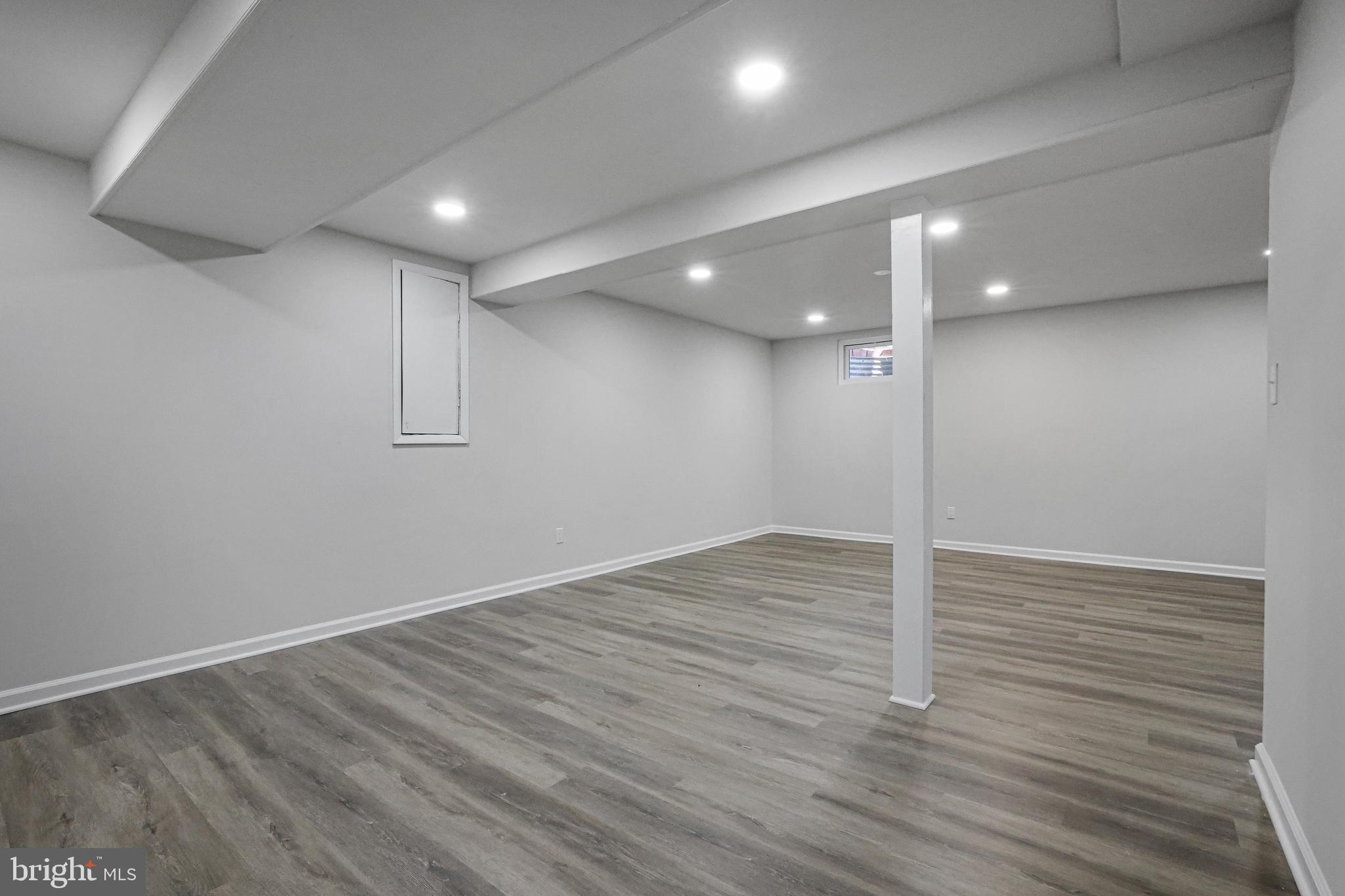 9933 Dellcastle Road Gaithersburg, MD 20886 - Photo 61 of 77 Gallery Image 61