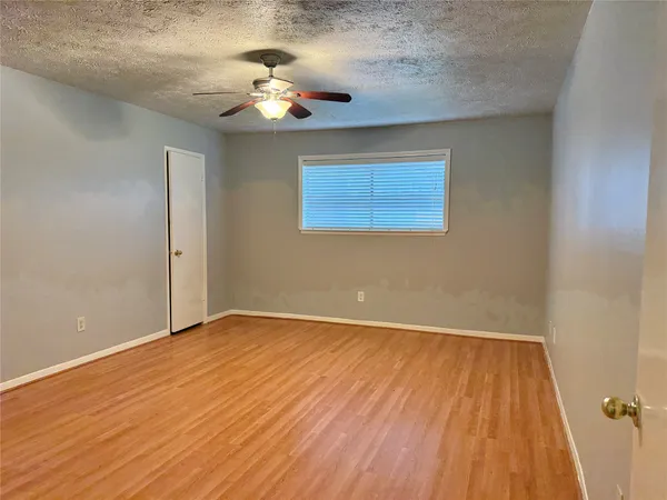 $2,000 | 3007 Wagon Trail Drive, Sugar Land, TX 77479