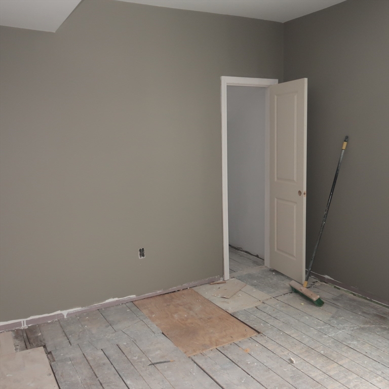 32 Newhall Street, Unit 2 Saugus, MA 01906 - Photo 12 of 25