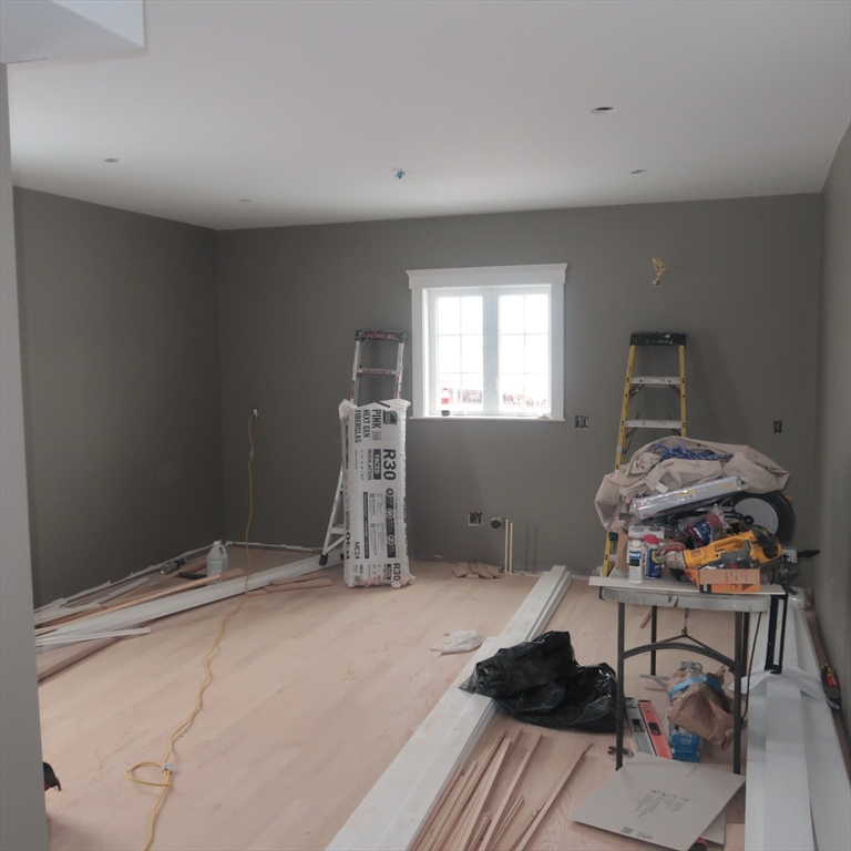 32 Newhall Street, Unit 2 Saugus, MA 01906 - Photo 5 of 25