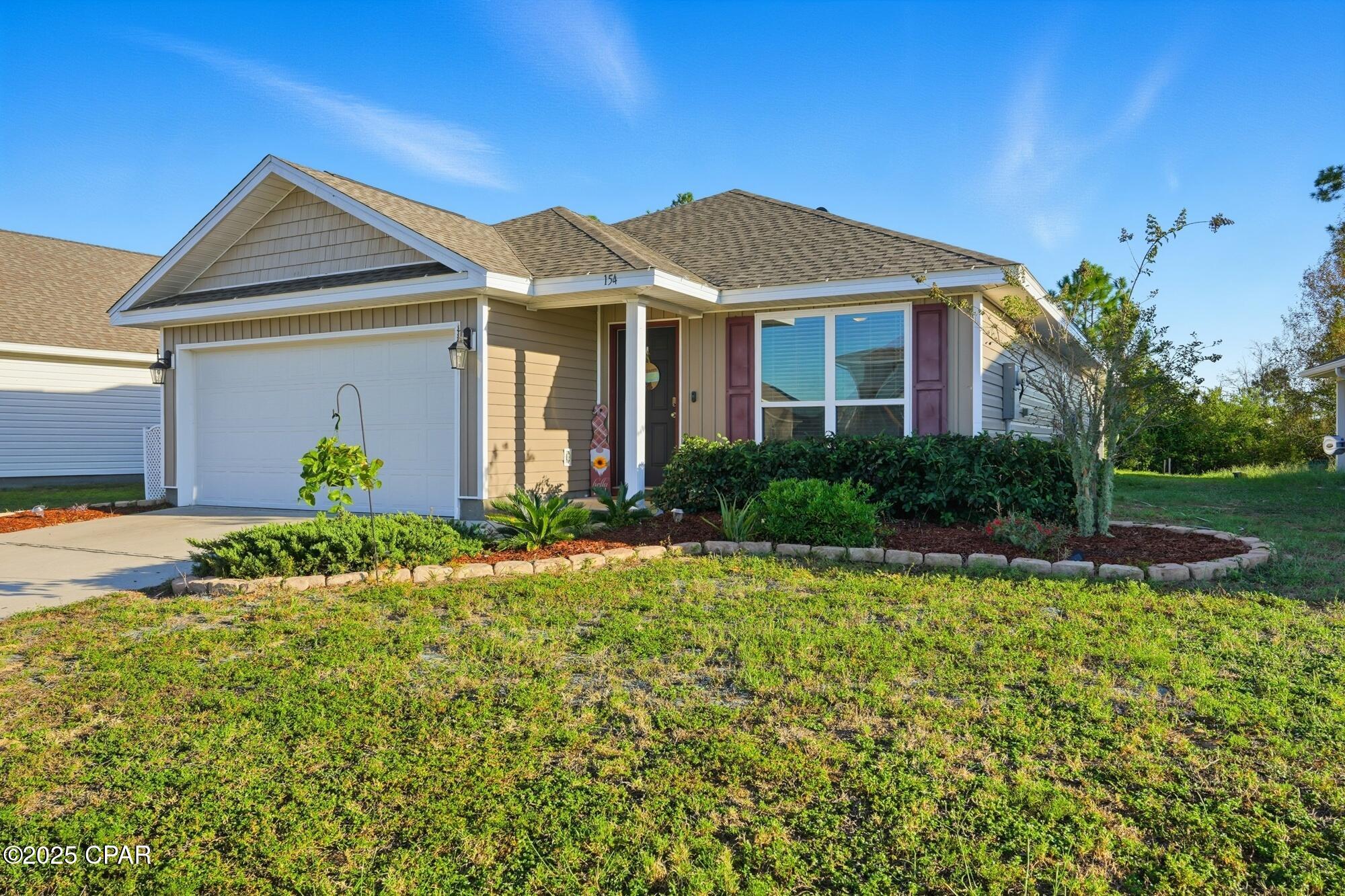 154 Merrion Road Southport, FL 32409 - Photo 1 of 37
