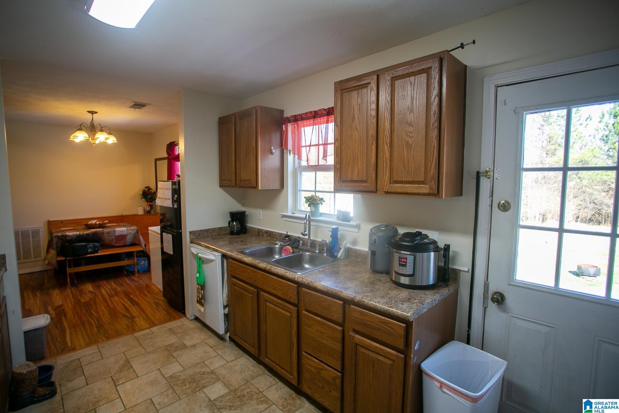 8850 Azalea Drive Southeast Leeds, AL 35094 - Photo 14 of 30