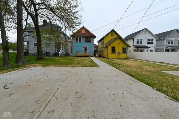 $194,000 | 2422 North Capitol Avenue, Indianapolis, IN 46208