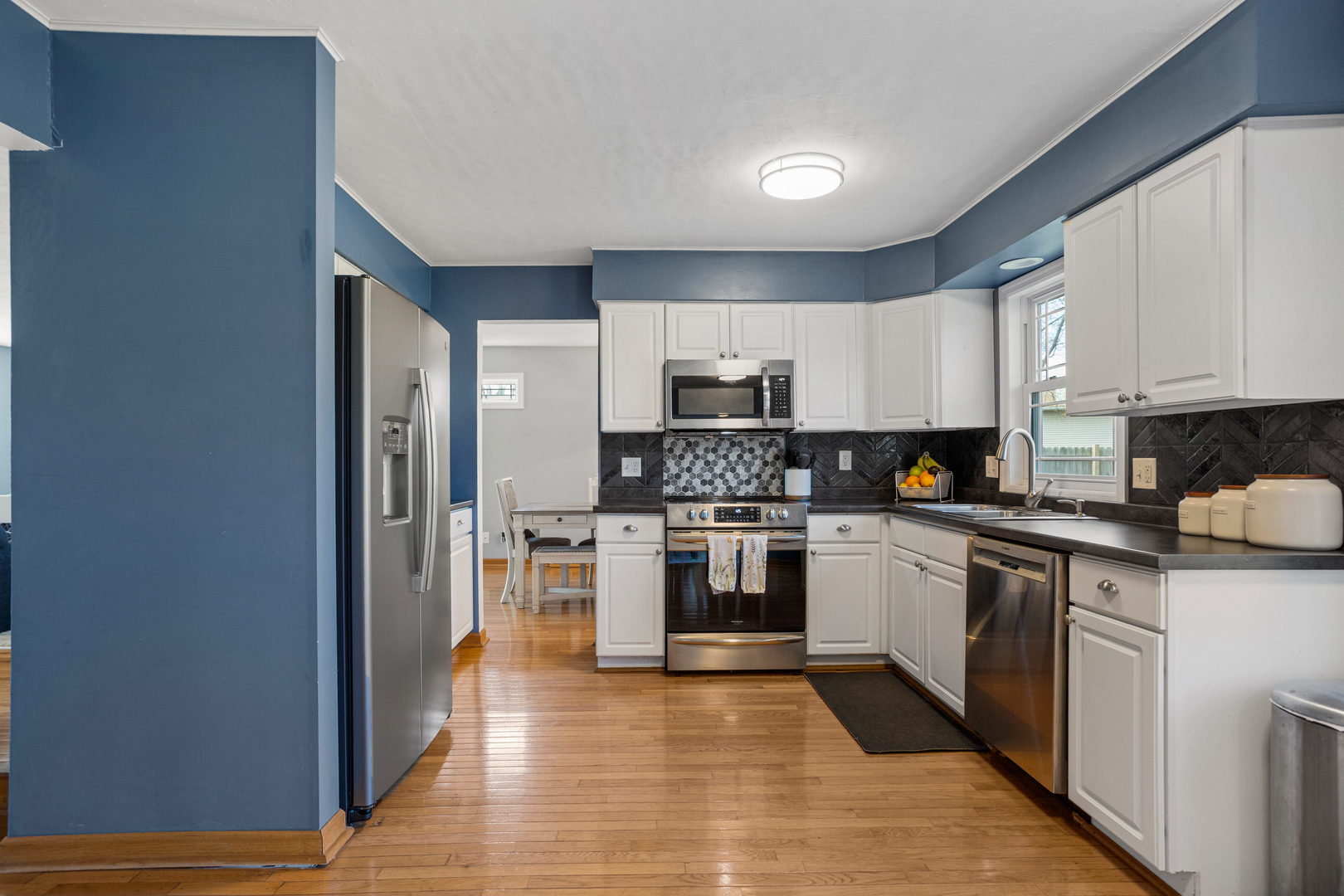 2106 Sumac Drive Champaign, IL 61821 - Photo 12 of 32