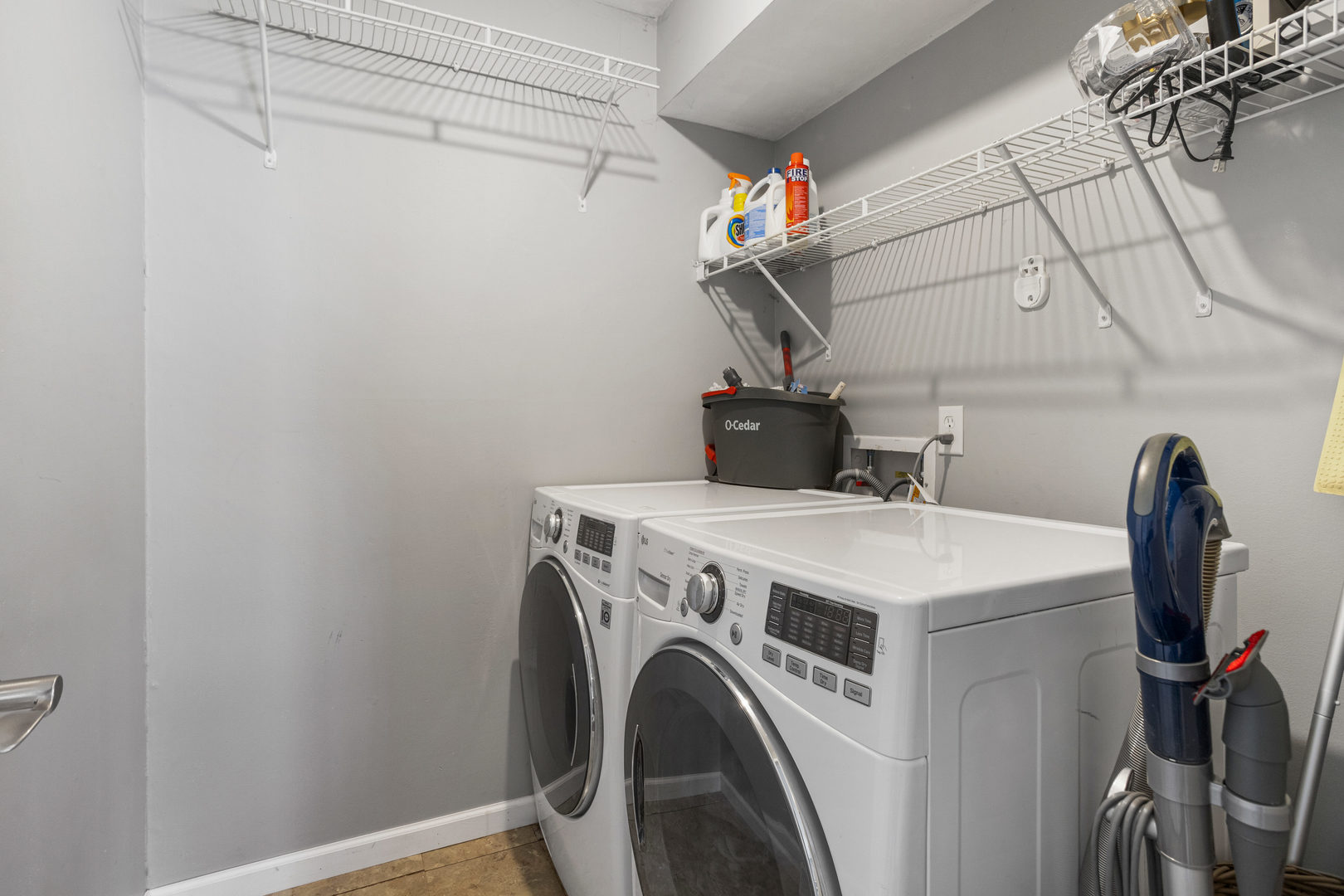 2106 Sumac Drive Champaign, IL 61821 - Photo 17 of 32