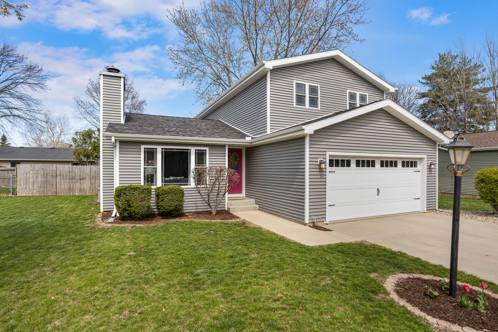 2106 Sumac Drive Champaign, IL 61821 - Photo 2 of 32