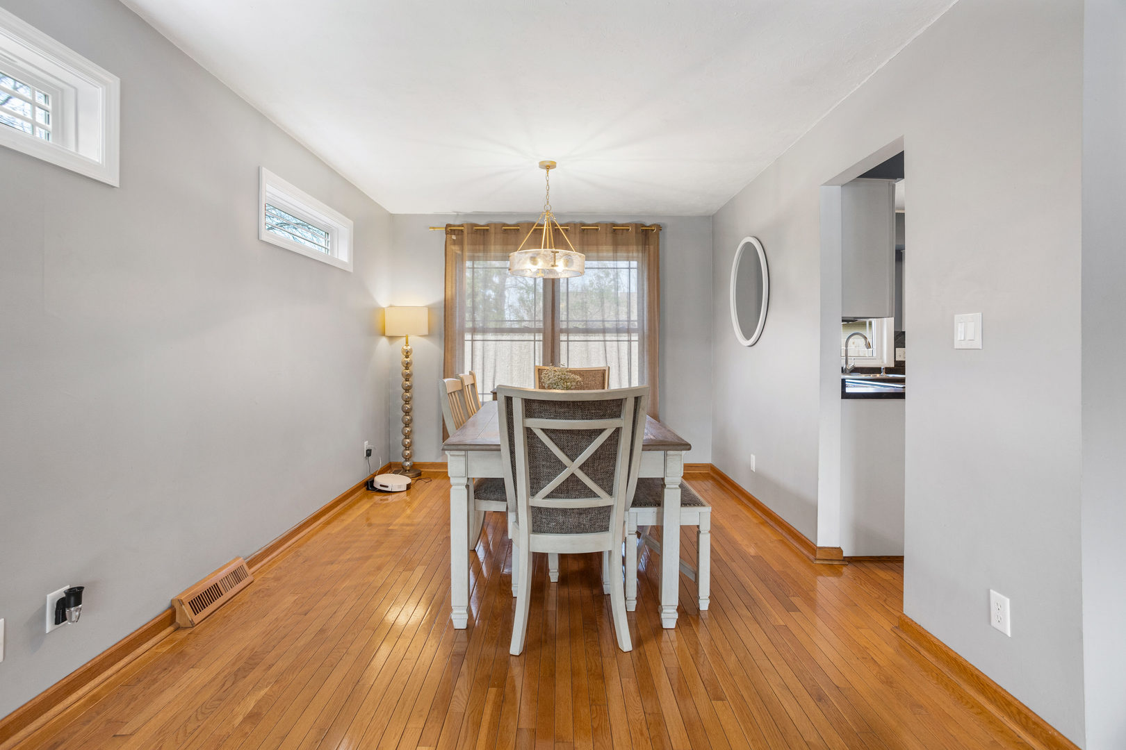 2106 Sumac Drive Champaign, IL 61821 - Photo 8 of 32