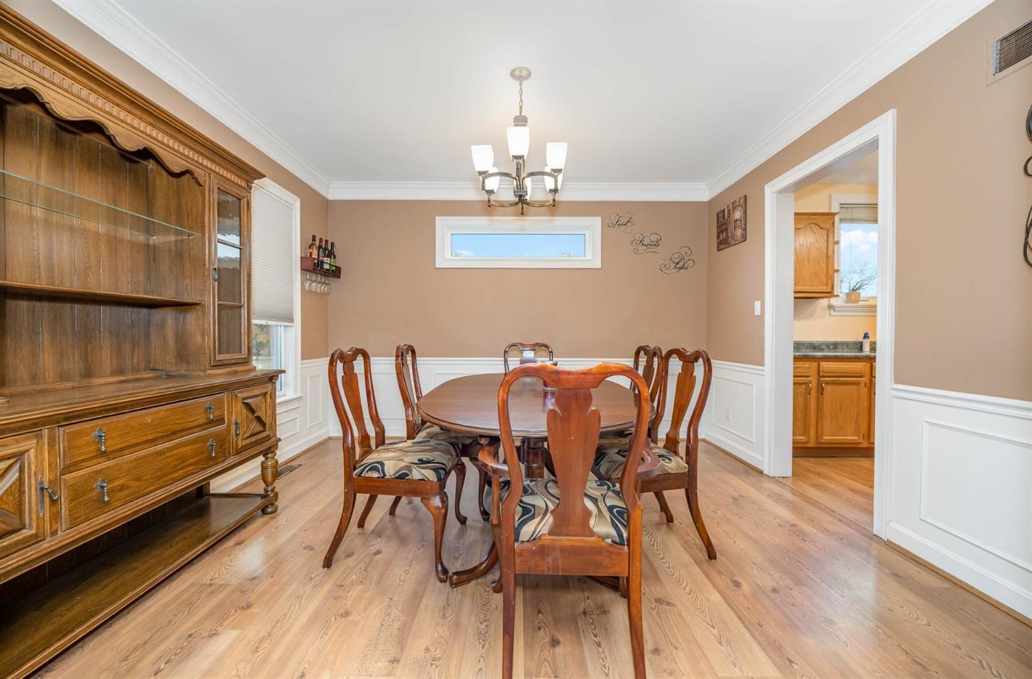 6343 Euclid Road Madeira, OH 45236 - Photo 9 of 35 Gallery Image 9