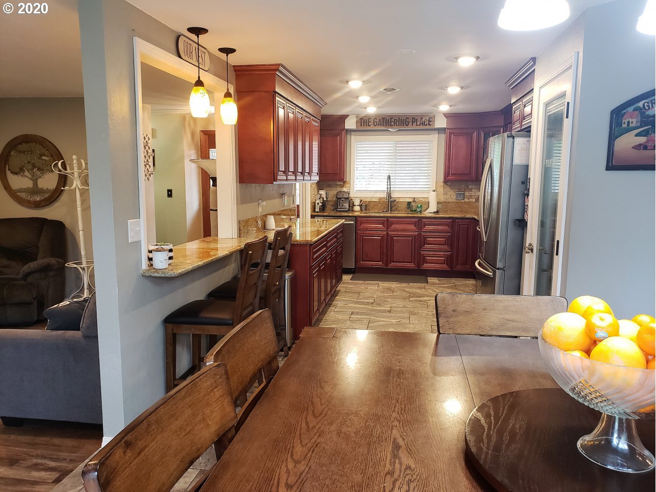 1050 T Street Springfield, OR 97477 - Photo 5 of 25