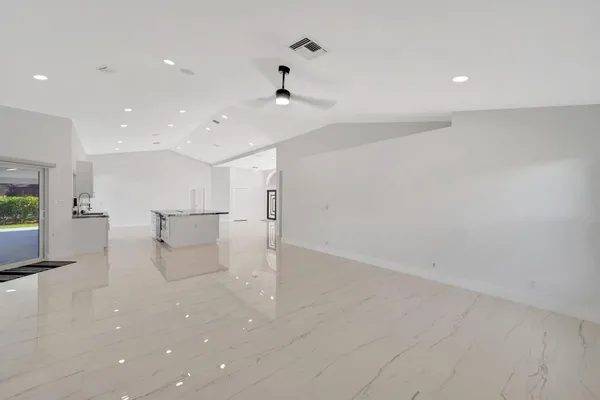 $6,000 | 22357 Collington Drive, Unit 22357, Boca Raton, FL 33428