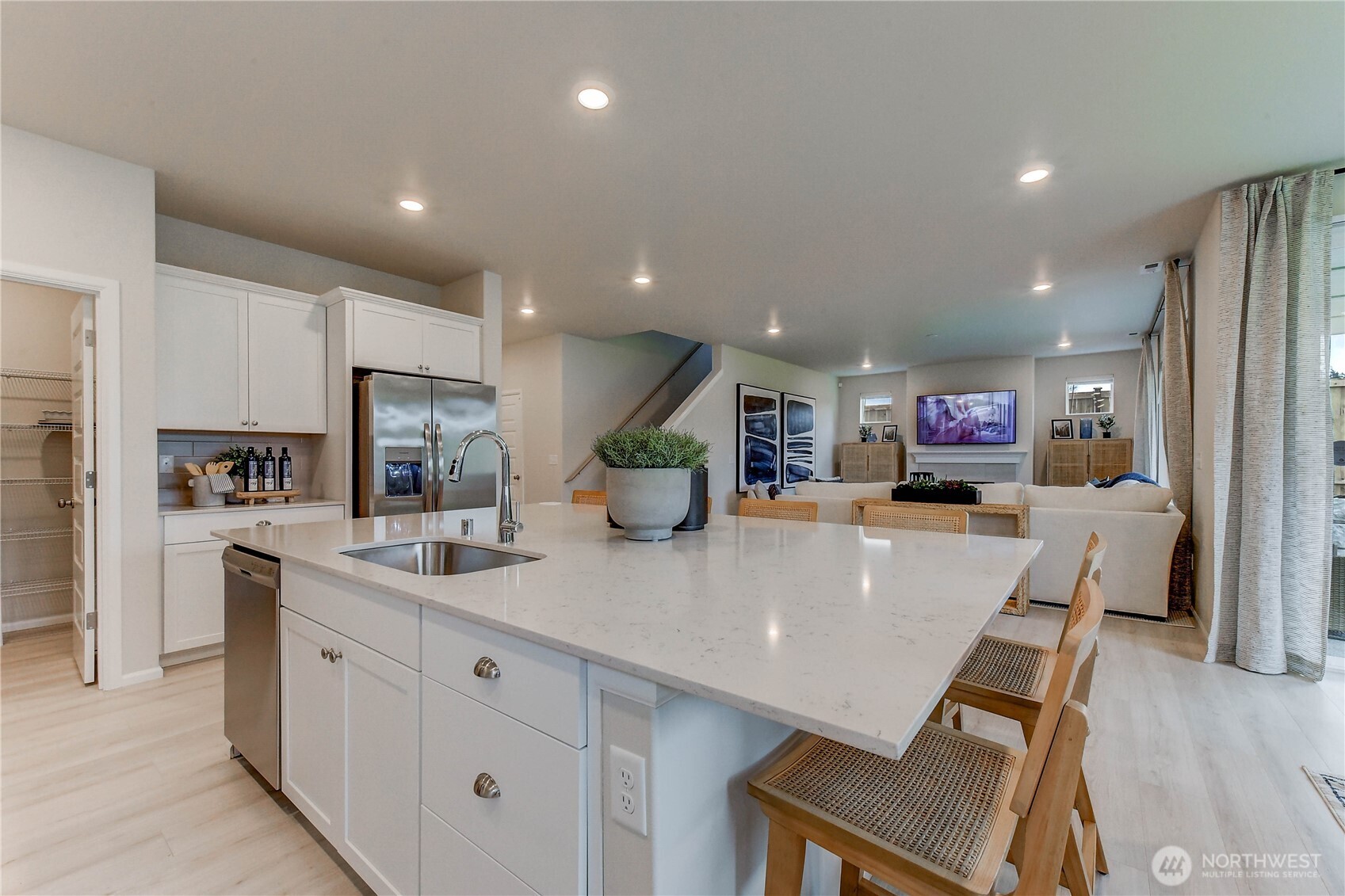 4029 Reef Rd Port Orchard Southwest Port Orchard, WA 98367 - Photo 5 of 21 Gallery Image 5