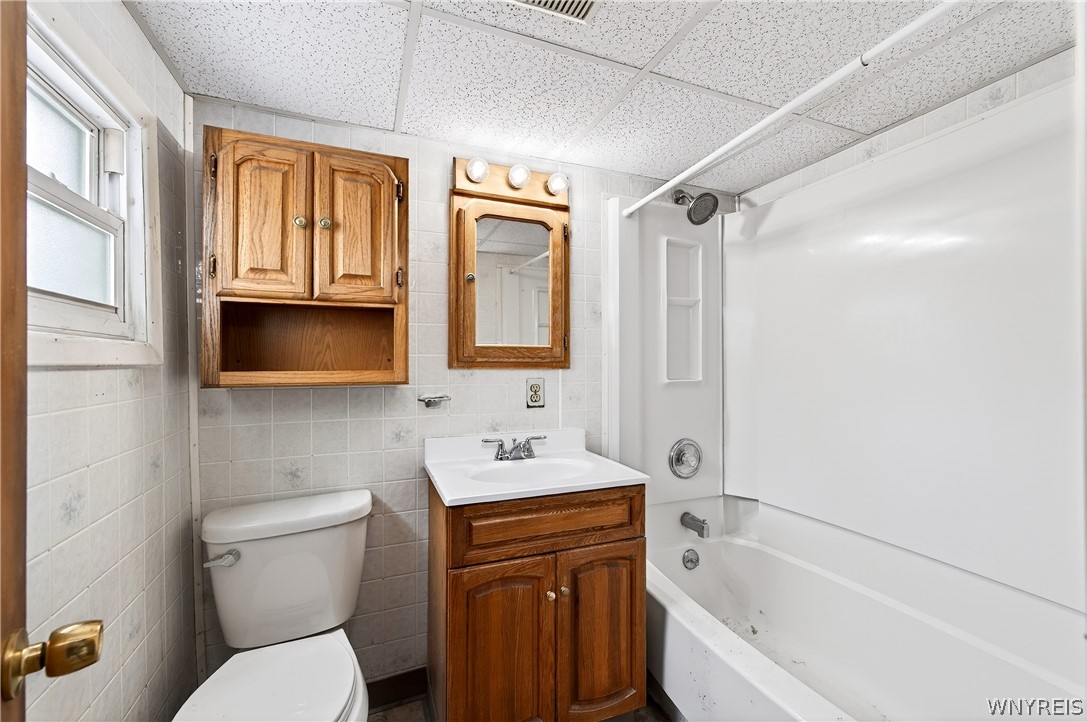 70 Reservation Street Buffalo, NY 14207 - Photo 16 of 33