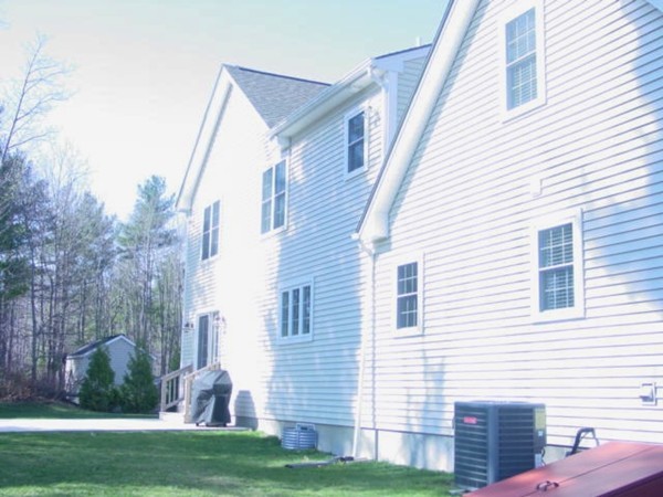 14 Carlson's Way Rutland, MA 01543 - Photo 3 of 20 a view of a house with a yard