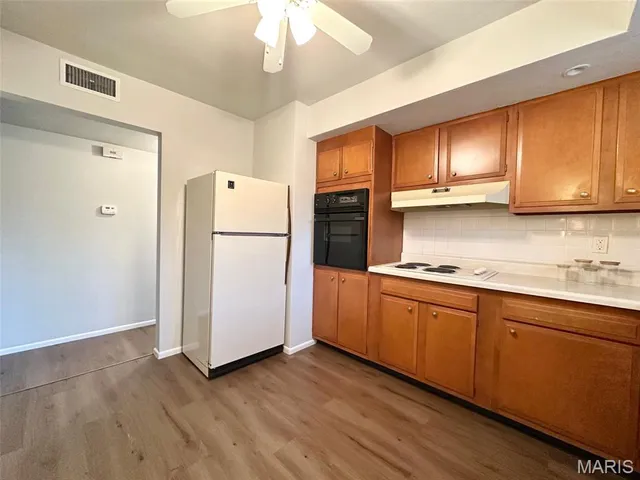 $895 | 4228 Fatima Drive, St. Louis, MO 63123