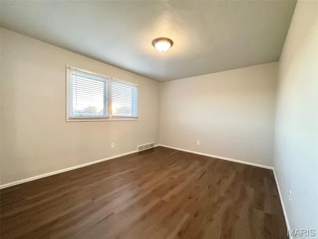 $895 | 4228 Fatima Drive, St. Louis, MO 63123