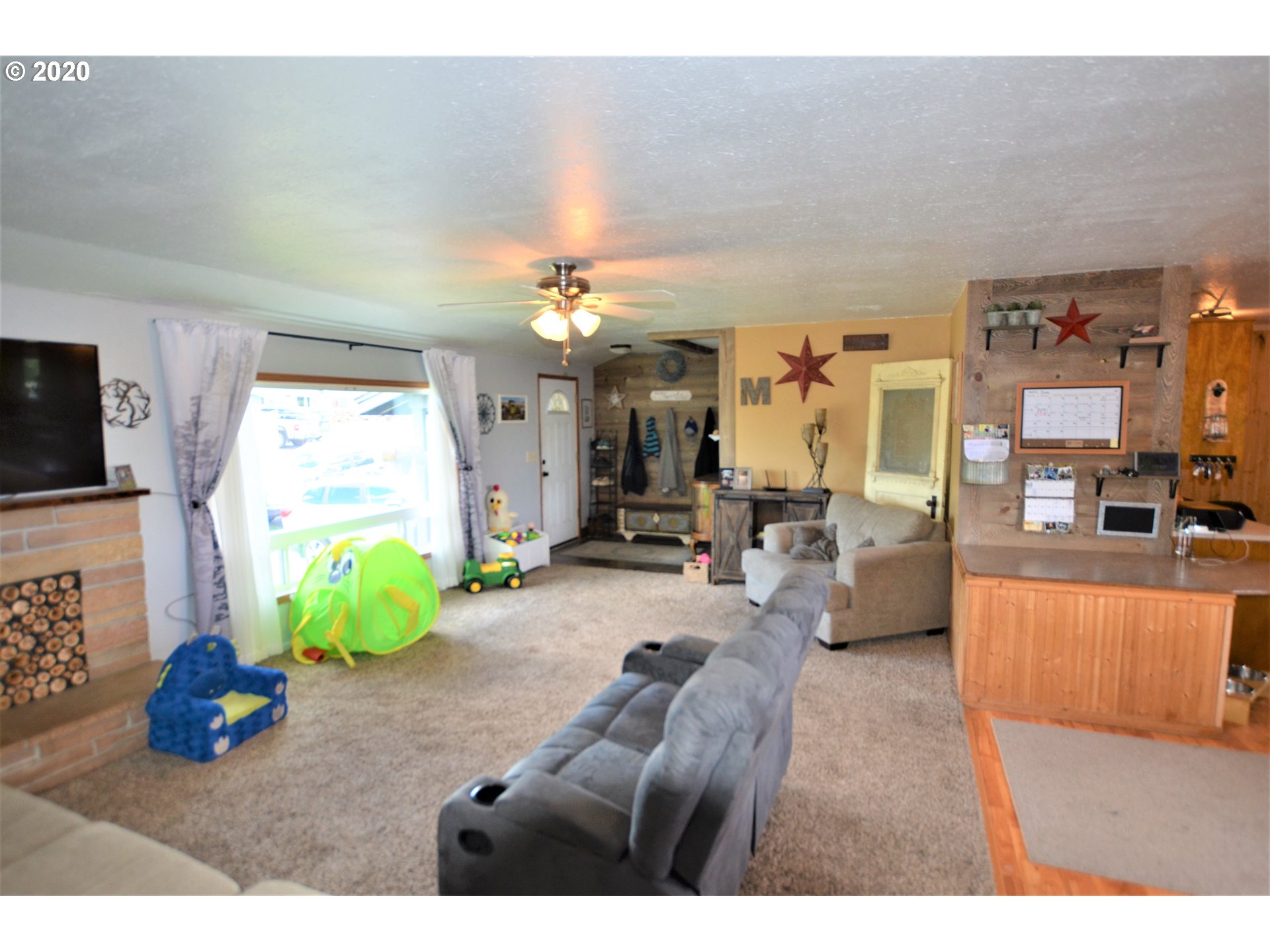 803 Southwest 32nd Street Pendleton, OR 97801 - Photo 11 of 28