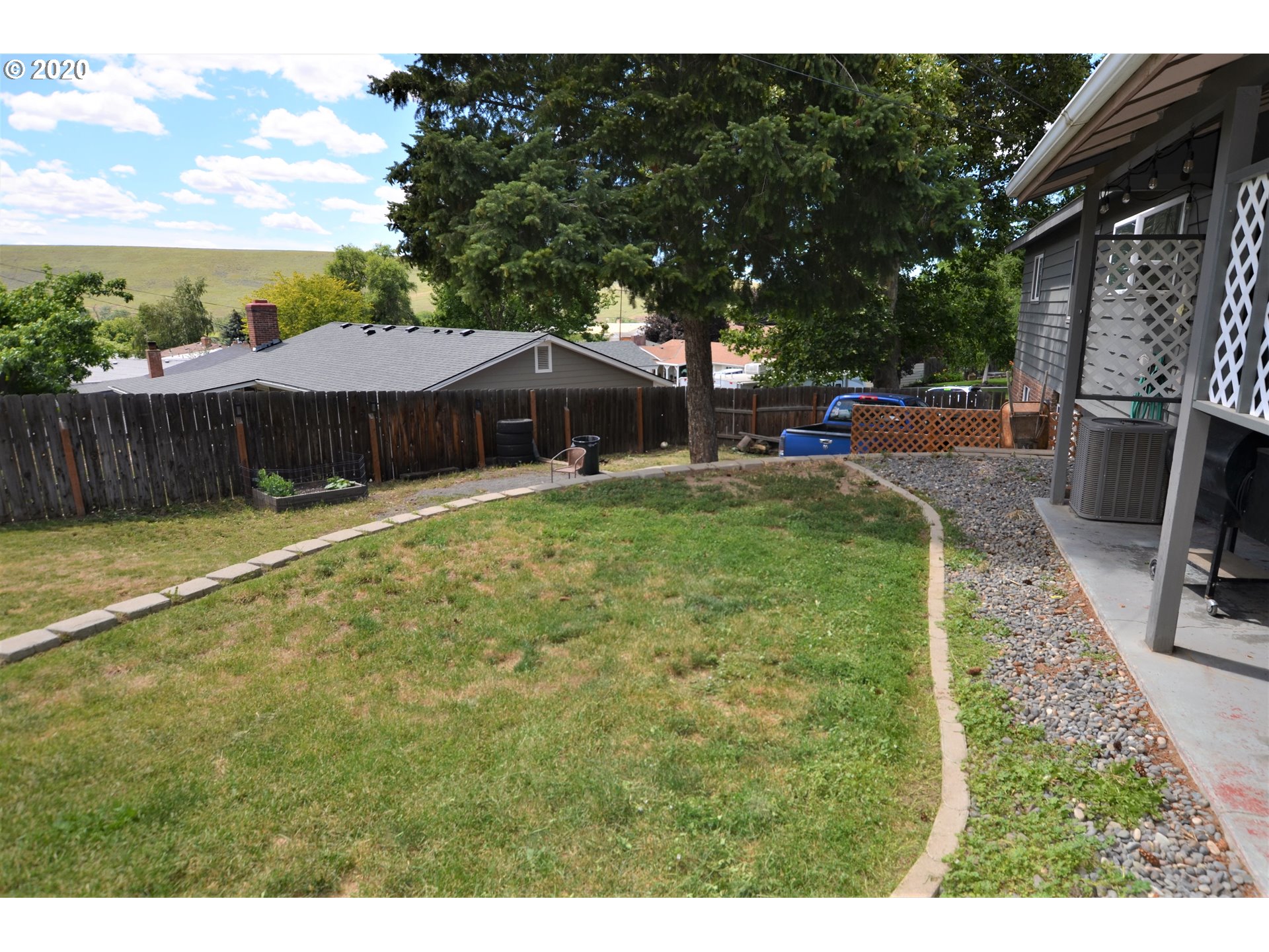 803 Southwest 32nd Street Pendleton, OR 97801 - Photo 8 of 28