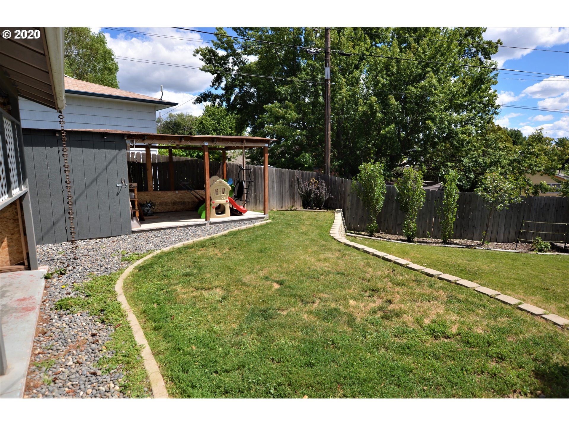 803 Southwest 32nd Street Pendleton, OR 97801 - Photo 9 of 28